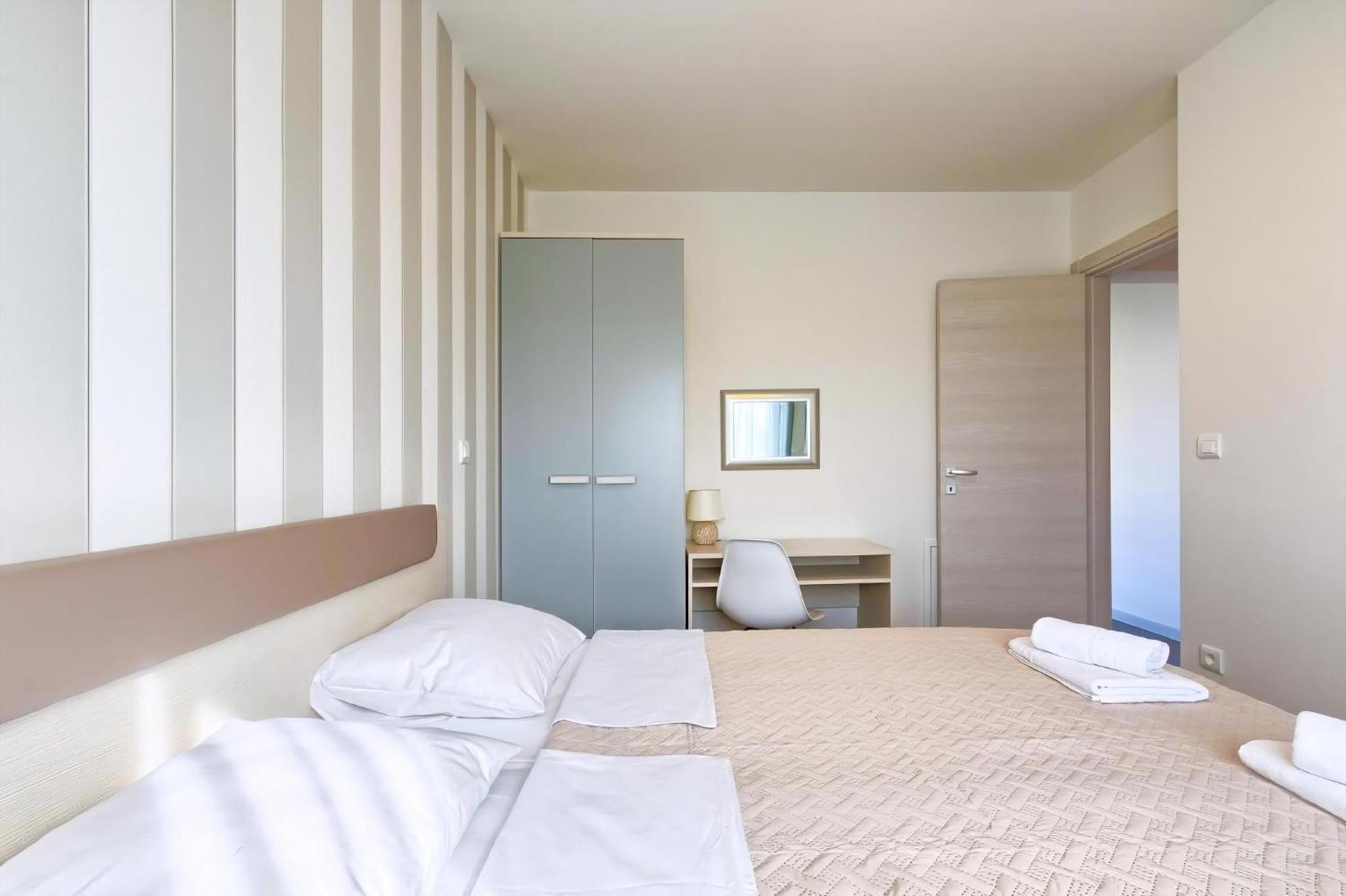 Barmel 2 Mit Balkon Apartman Pula